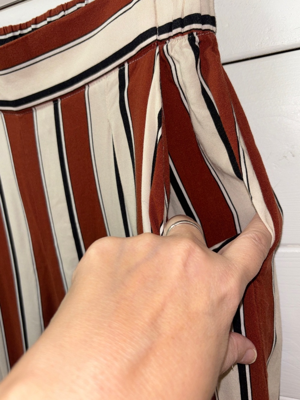 🚨Final price🚨 H&M Striped Wide Leg Pants – Size 6 - Picture 2 of 8